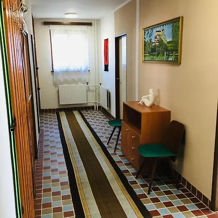 Rodinny Retro Domcek Lägenhet Dolny Kubin