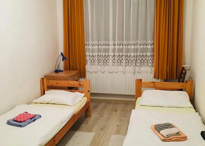 Rodinny Retro Domcek